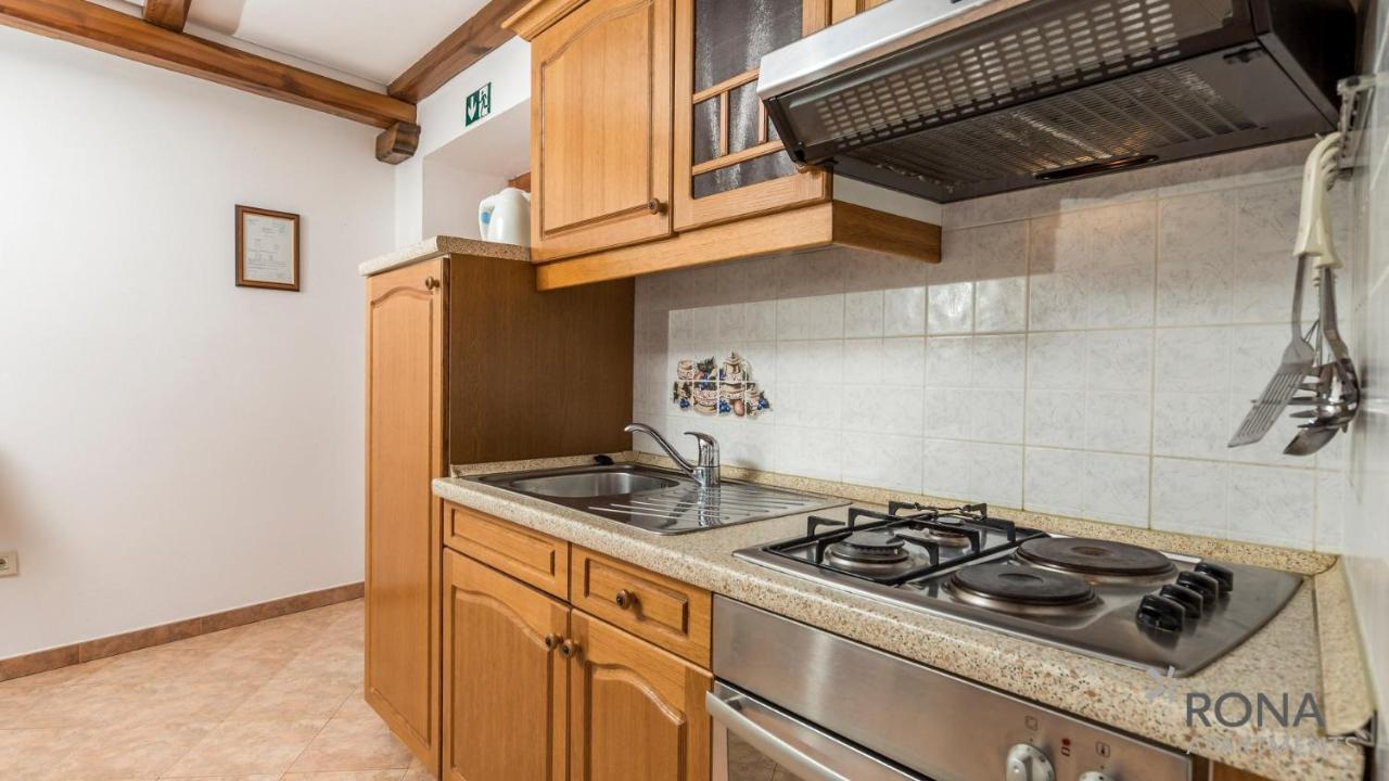 Rona Stone House Apartments Janja Boljun Luaran gambar